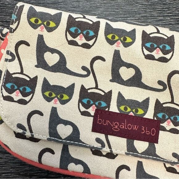 Bungalow cat wallet/bag - Picture 3 of 6